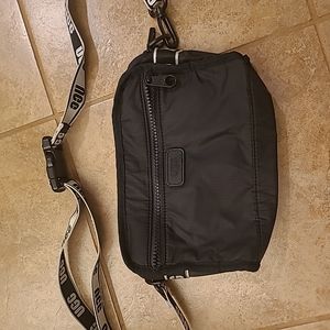 Ugg adjustable belt bag